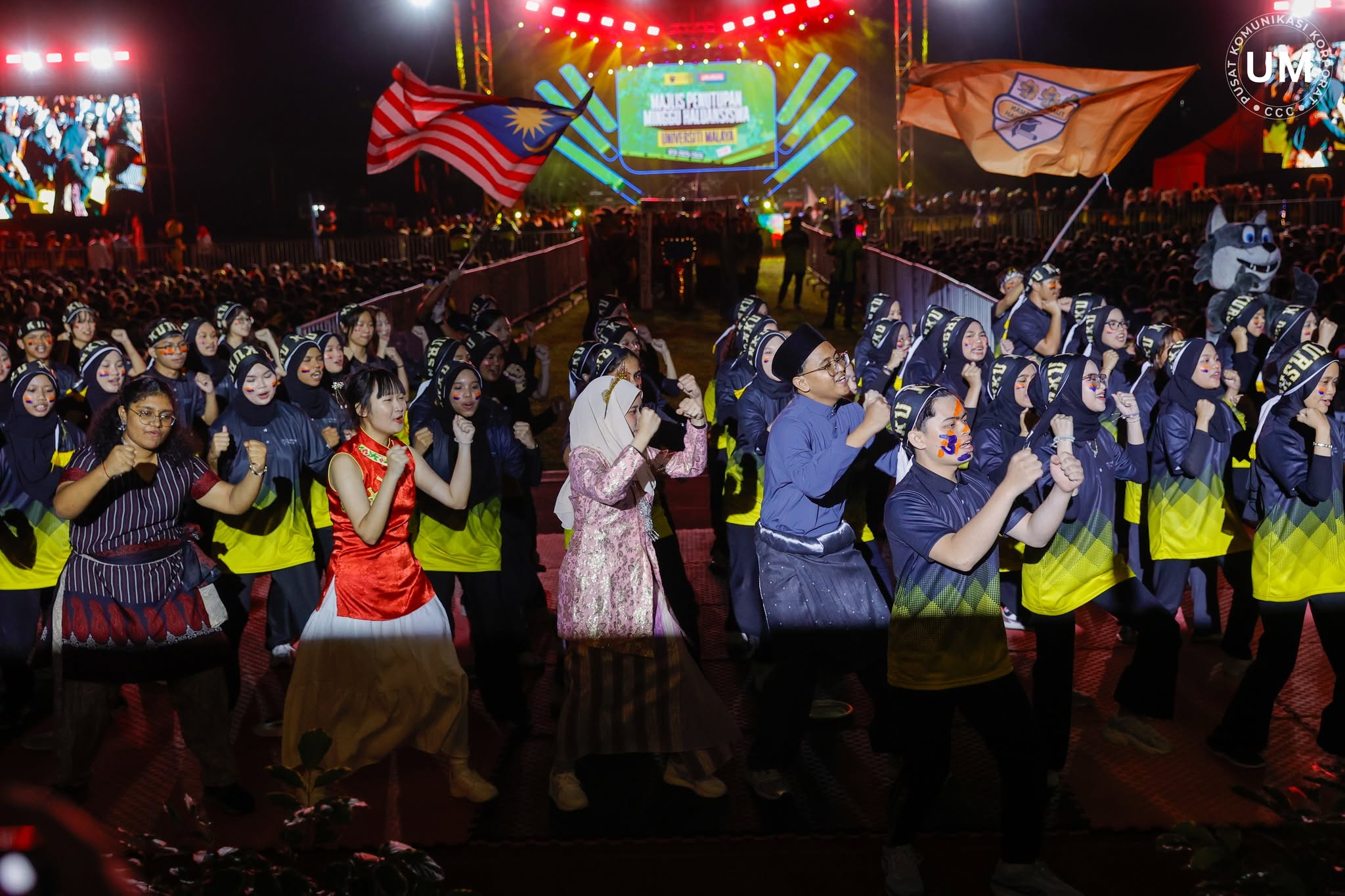 UM-WOW official photo 7